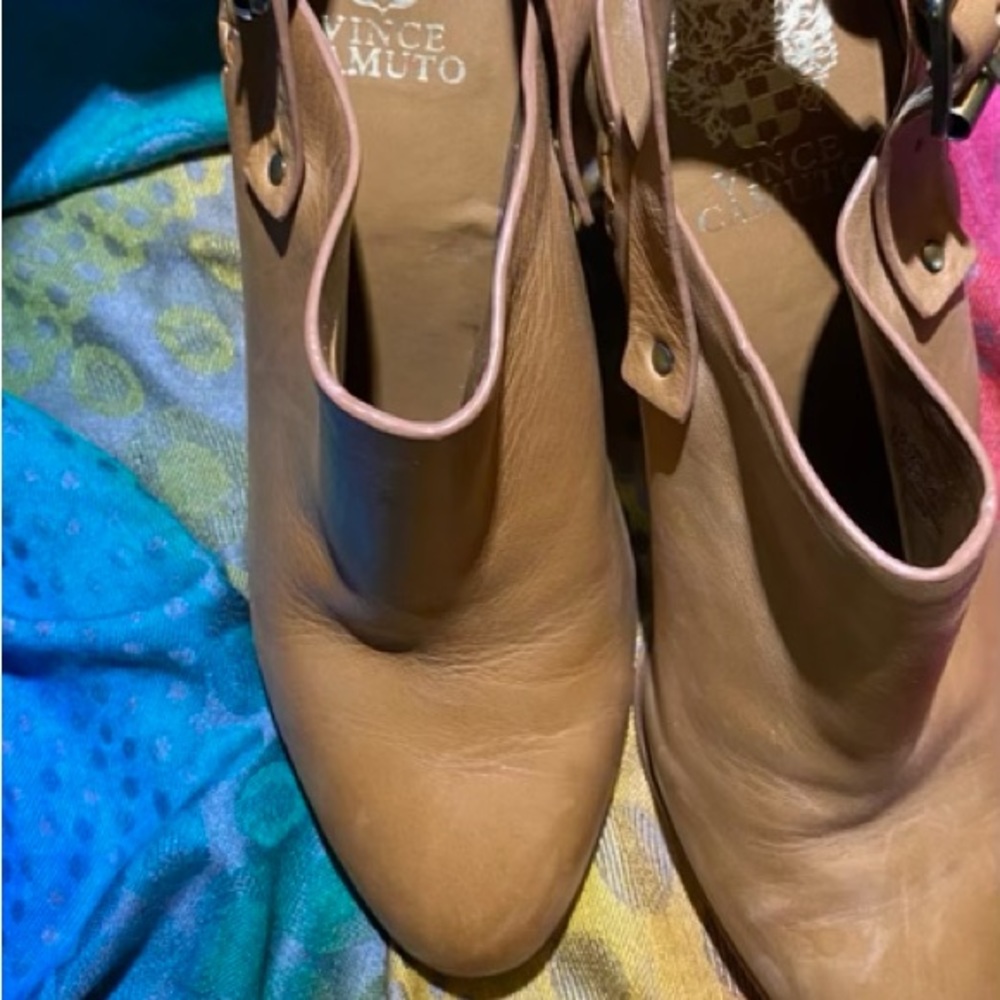 Vince Camuto Retro Clogs